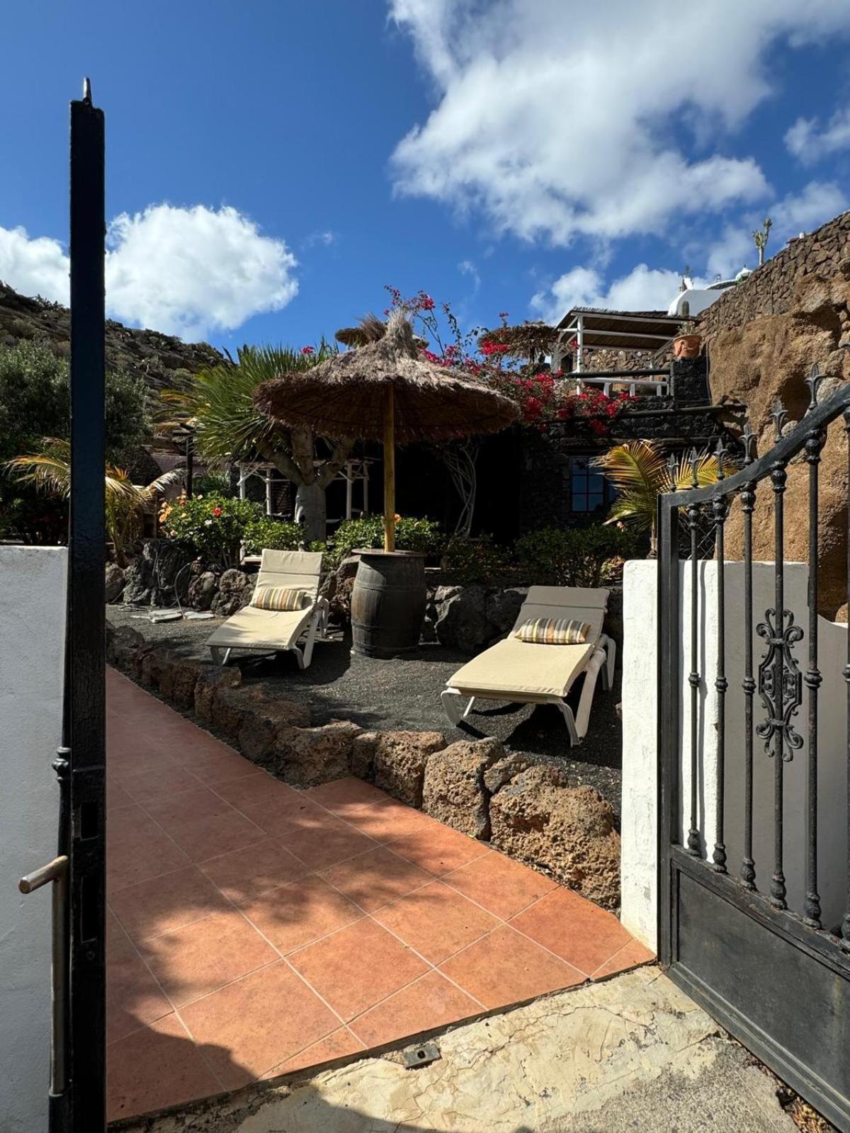 Castillo Lanzarote Villa Bailey - Luxury Villa - Pet Friendly With Heated Pool La Asomada  Esterno foto